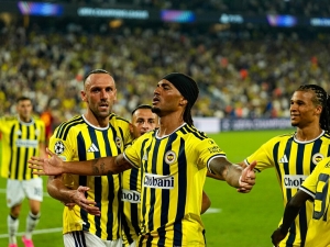 Navrátilci do Ligy mistrů se rozešli s remízou. AS Řím bere bod z Fenerbahce