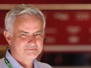 José Mourinho útočí na rozhodčí: Rýpnul si do nich kvůli kontroverzním penaltám Barcelony a Atlética