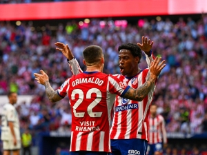 Atlético je vládcem Madridu. Derby rozhodla červená karta pro Real, Atleti dvěma nepochopitelně utekli