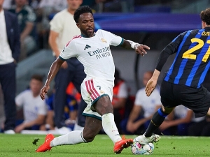 Viníciova hodnota opět klesla. Stoupá u další barcelonské komety či rekordní posily Realu Madrid