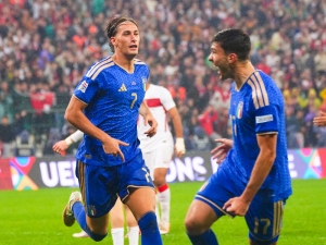 Arsenal vyslal skauty za italským talentem za 50 milionů eur, ideální alternativou k Juliánu Álvarezovi