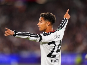 Barcelona sleduje talent z Fulhamu. Bude ale čelit velké konkurenci
