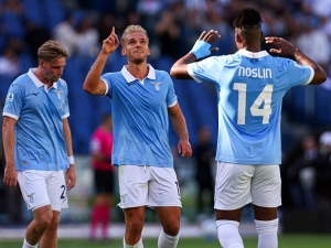 Lazio se nenápadně probilo do čela Serie A. Může ohrozit AS i Inter Milán v boji o titul?