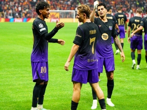 Lamine Yamal v roli asistenta zařídil Barceloně otočku v Turecku, Galatasaray zatím na evropskou špičku nestačí